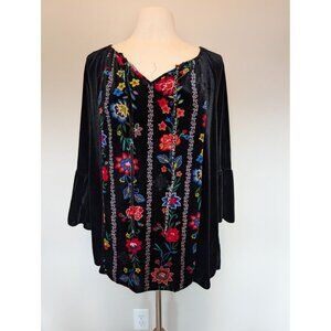The Pioneer Women Velvet Black Floral Peasant Blouse With Bell Sleeves Large